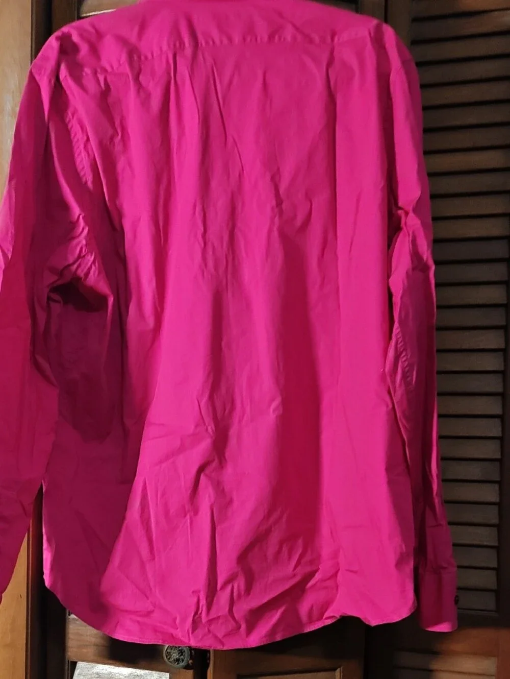Express Men’s Pink Lightweight Button-Up Shirt